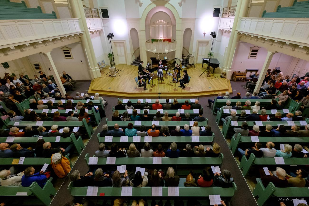 foto van een kamermuziek concert in de Bergsingelkerk